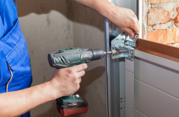 Garage door repairs in Cedar Creek, TX