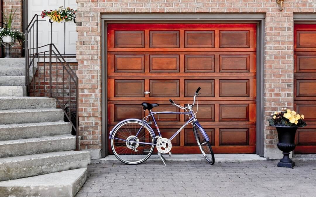 Signs You Have Garage Door Problems and What to Do About Them